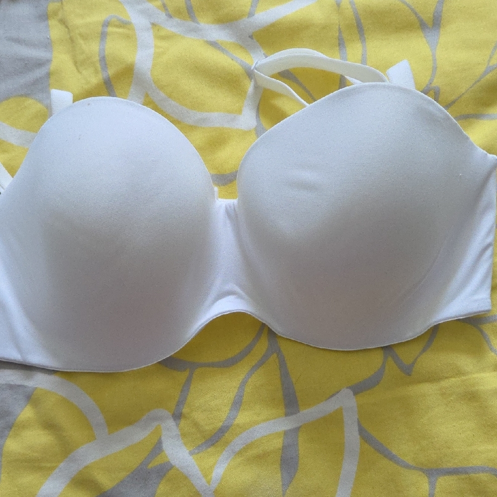 Victoria's Secret White Strapless Bra